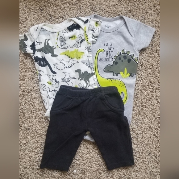 Baby Boy's 3-6M 3 PC Dinosaur Outfit Bundle. - Picture 1 of 1
